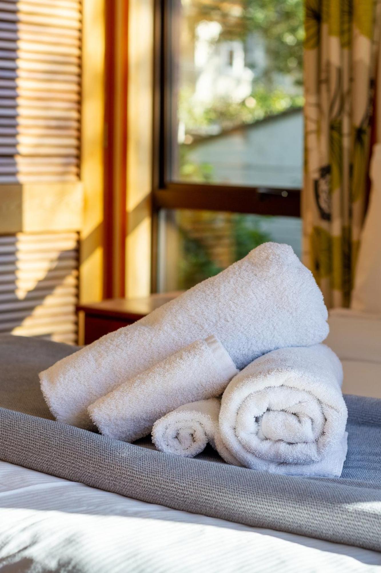 Sherwood Lodge 4-Bedroom Holiday Home With Spectacular Views 크라이스트처치 외부 사진