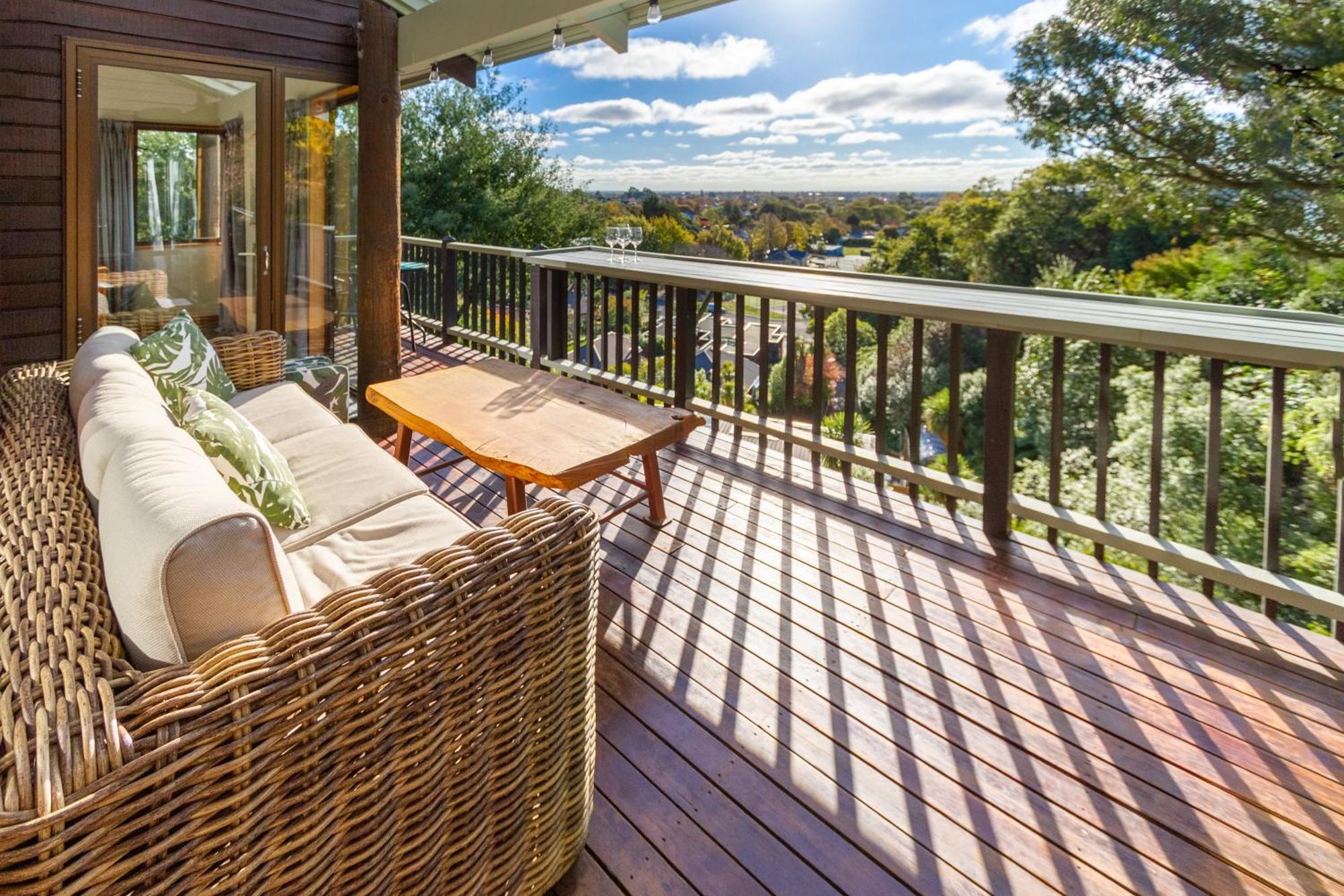 Sherwood Lodge 4-Bedroom Holiday Home With Spectacular Views 크라이스트처치 외부 사진