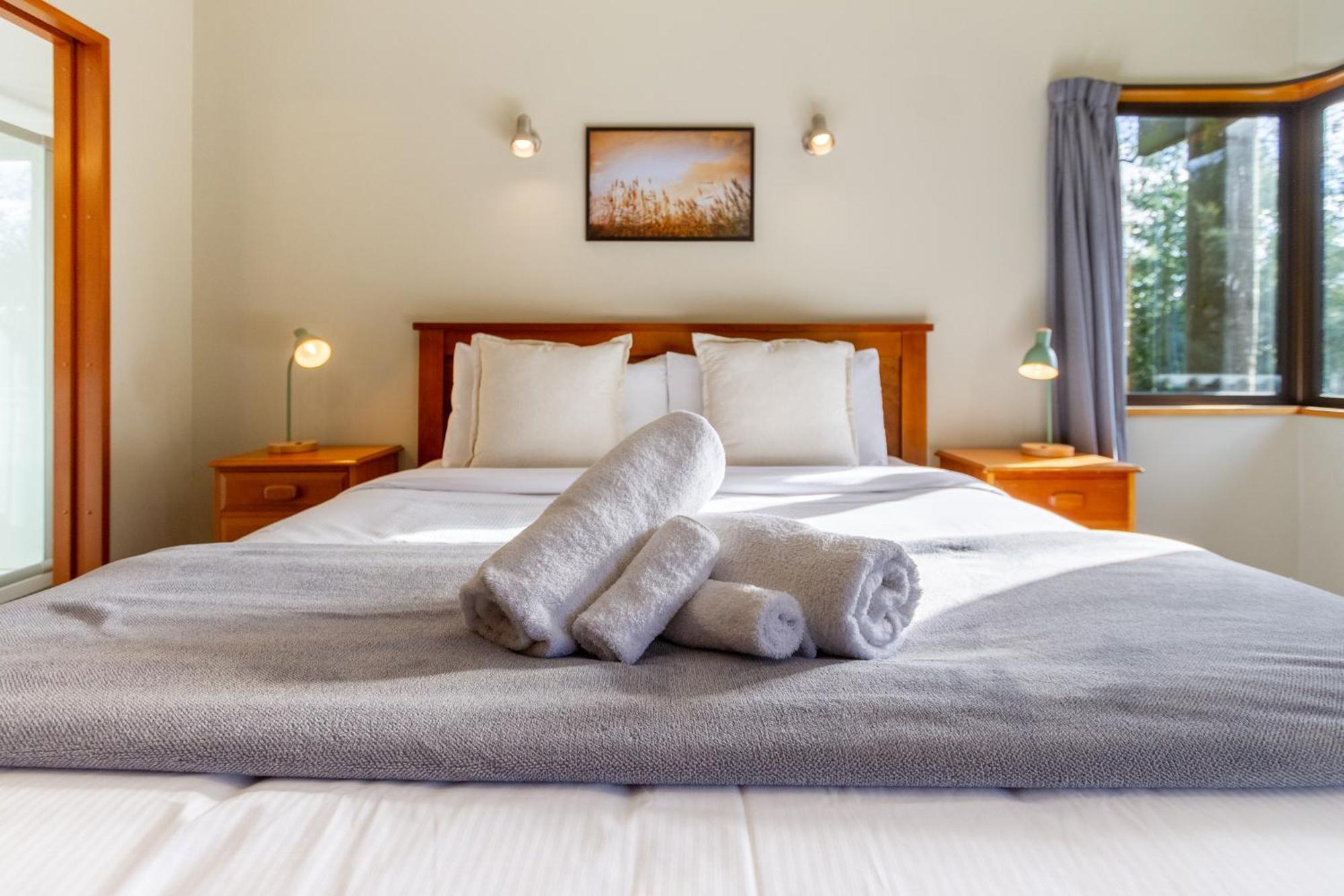 Sherwood Lodge 4-Bedroom Holiday Home With Spectacular Views 크라이스트처치 외부 사진