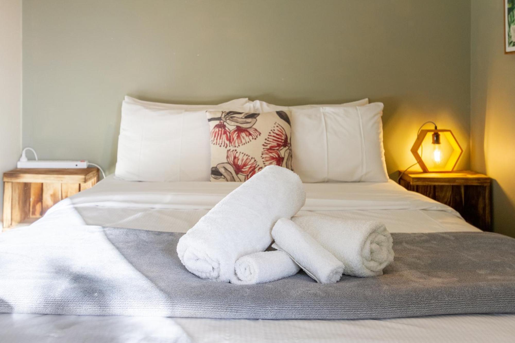 Sherwood Lodge 4-Bedroom Holiday Home With Spectacular Views 크라이스트처치 외부 사진